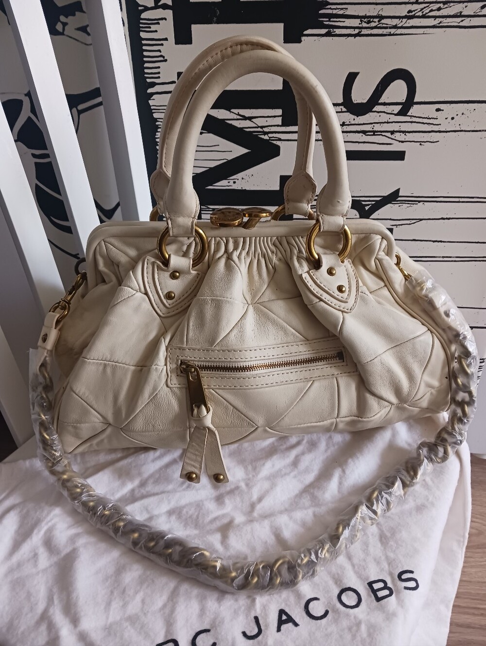 Marc Jacobs Stam Ivory Quilted Leather Satchel with Gold Hardware + Dust Bag - Picture 2 of 16